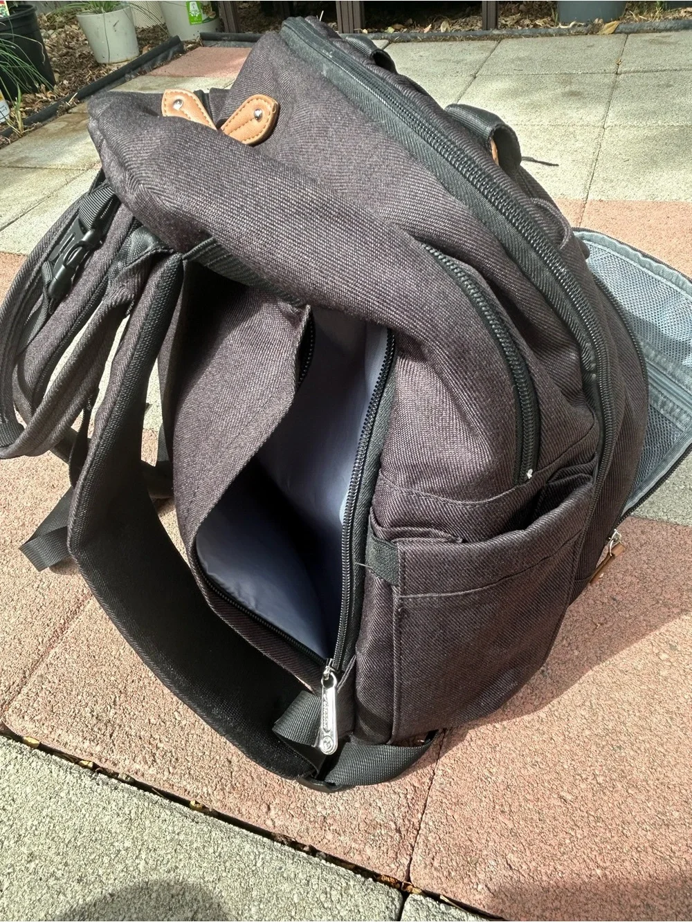 EUC Dikaslon backpack diaper bag